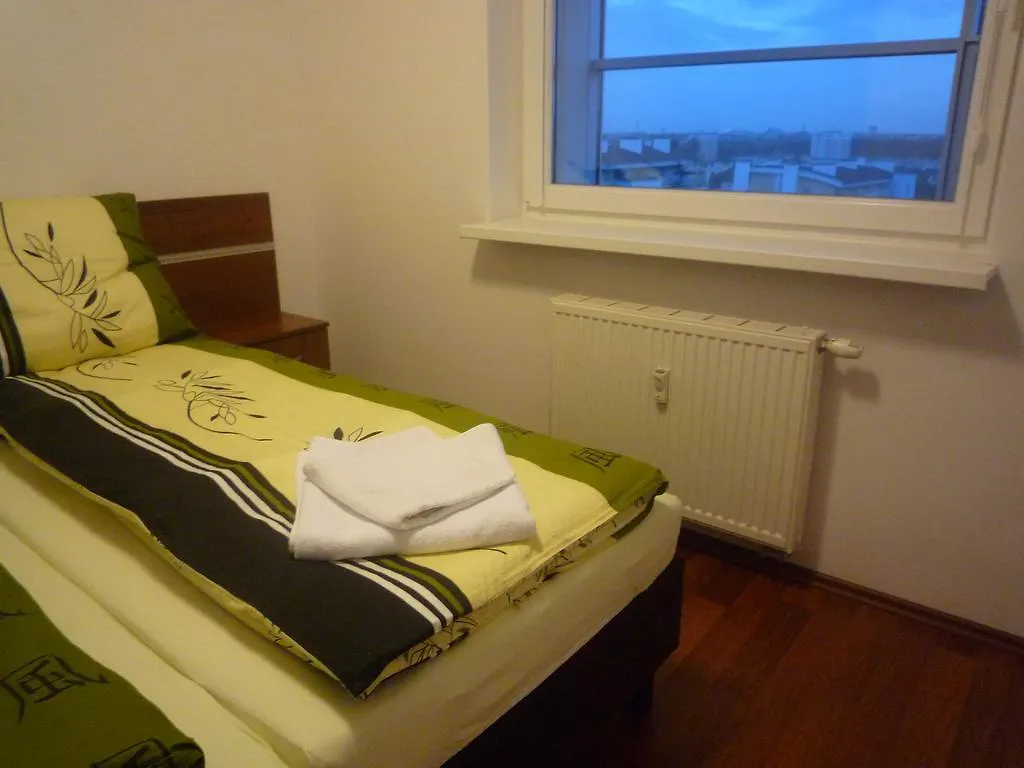 Omega Apartments Poznań 0*,  Polska